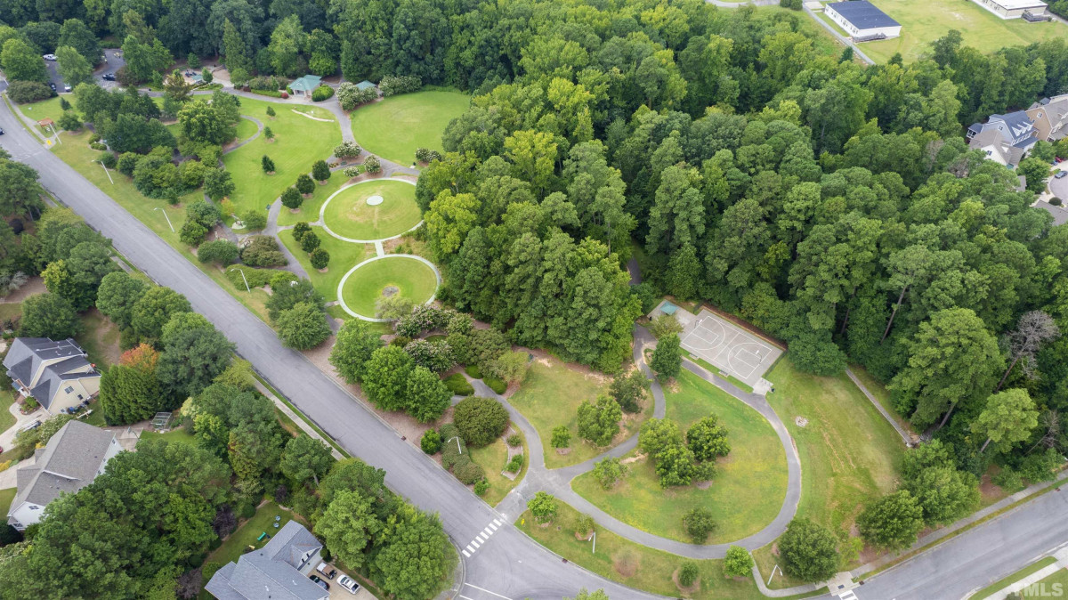 112 Pahlmeyer Pl Cary, NC 27519