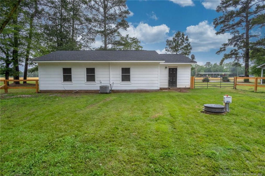 1960 Ava Rd Autryville, NC 28318