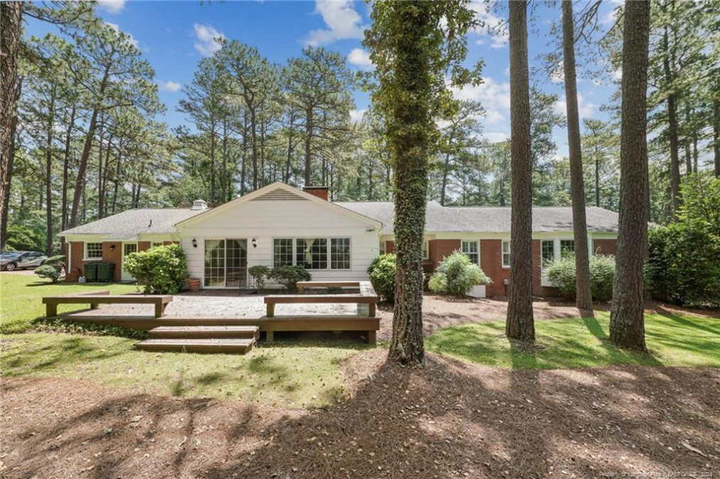 207 Downing Pl Southern Pines, NC 28387