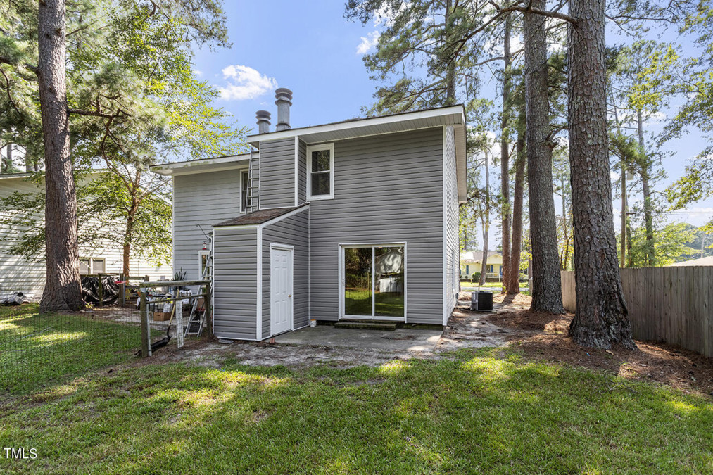 201 Caroline Ave Smithfield, NC 27577