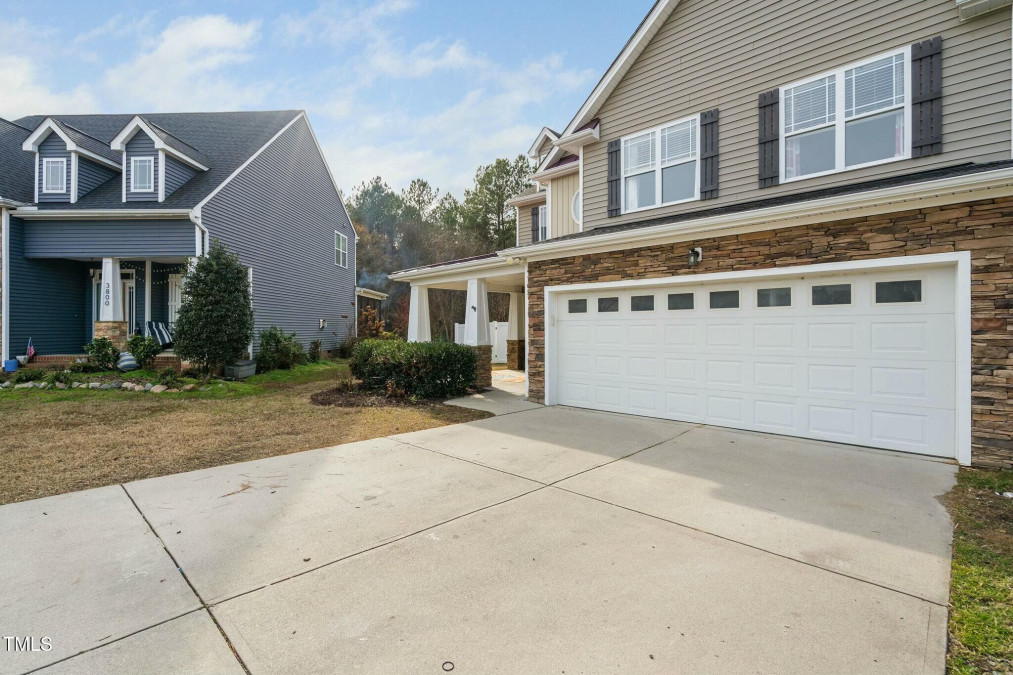 3805 Hamlin Ct Raleigh, NC 27616