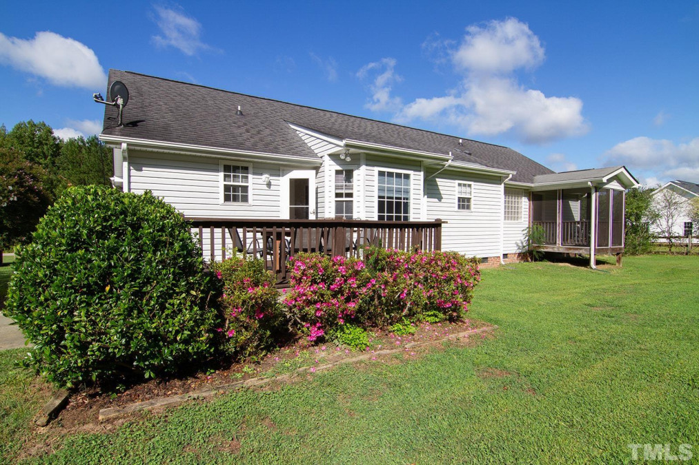 255 Stoneridge Ct Youngsville, NC 27596