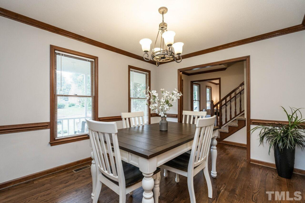 2513 Hiking Trl Raleigh, NC 27615