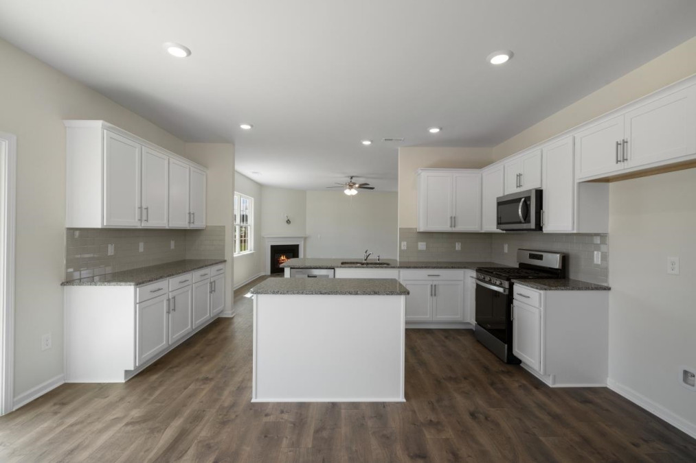 105 Blue Aspen Dr Fuquay Varina, NC 27526