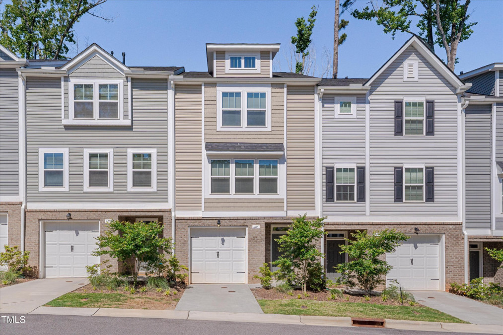 605 Parkington Ln, Cary, NC 27513 Raleigh Realty