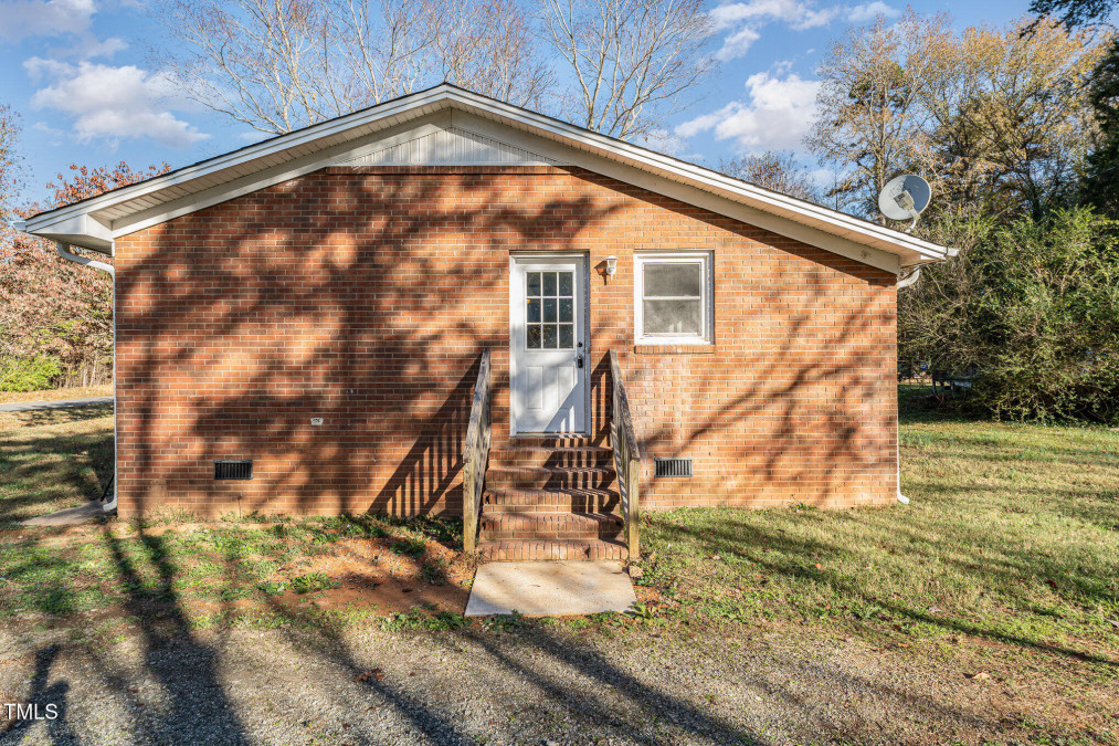 422 Smith Dr Mebane, NC 27302