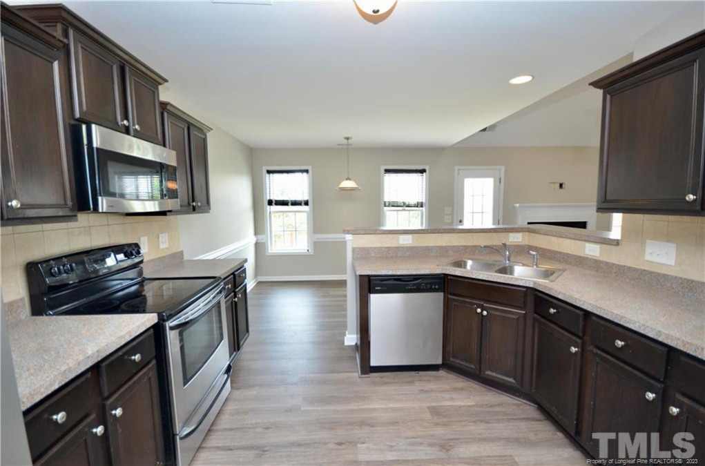 2037 Gray Goose Loop Fayetteville, NC 28306