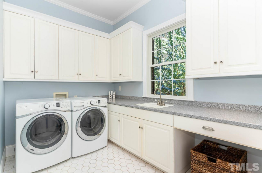 678 Bear Tree Creek Chapel Hill, NC 27517