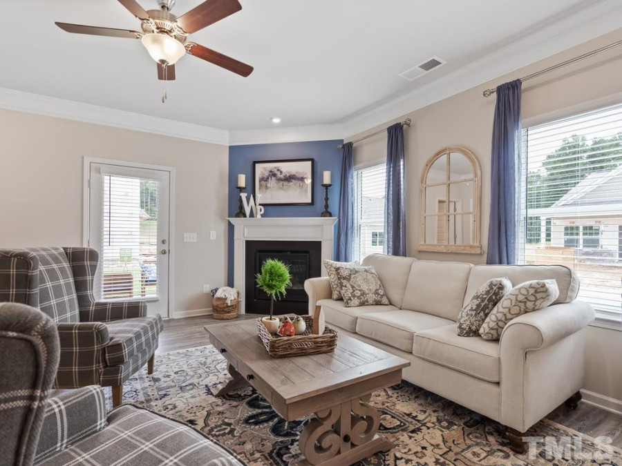 529 Barbour Farm Ln Four Oaks, NC 27524