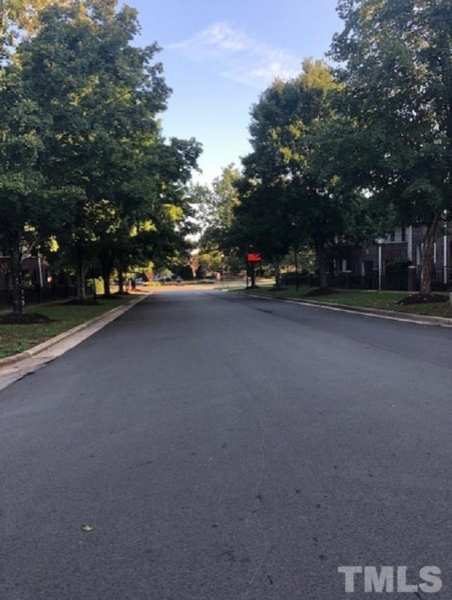 800 Savannah Ridge Rd, Holly Springs, NC 27540 Raleigh Realty