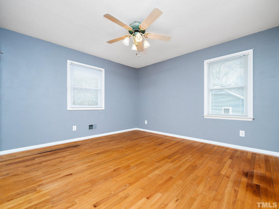 701 Sandy Ridge Ct Raleigh, NC 27615
