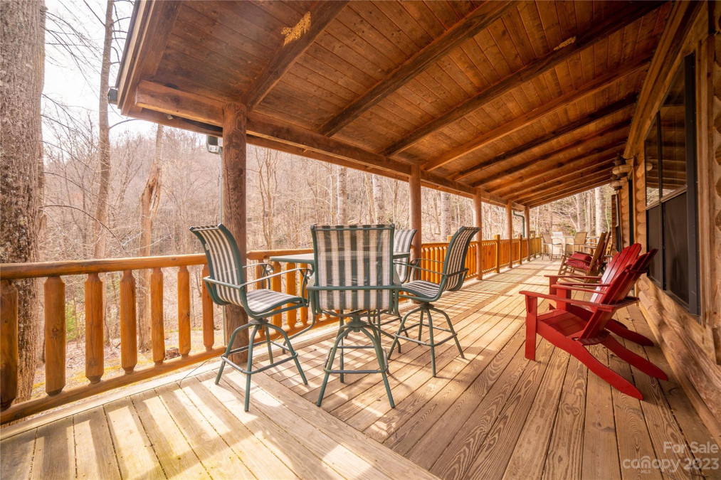 682 Rock House Rd Hot Springs, NC 28743