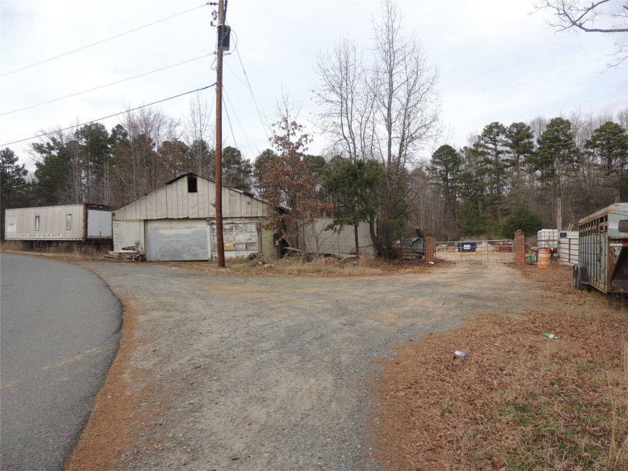 11420 Moores Chapel Rd, Charlotte, NC 28214 MLS 4003398