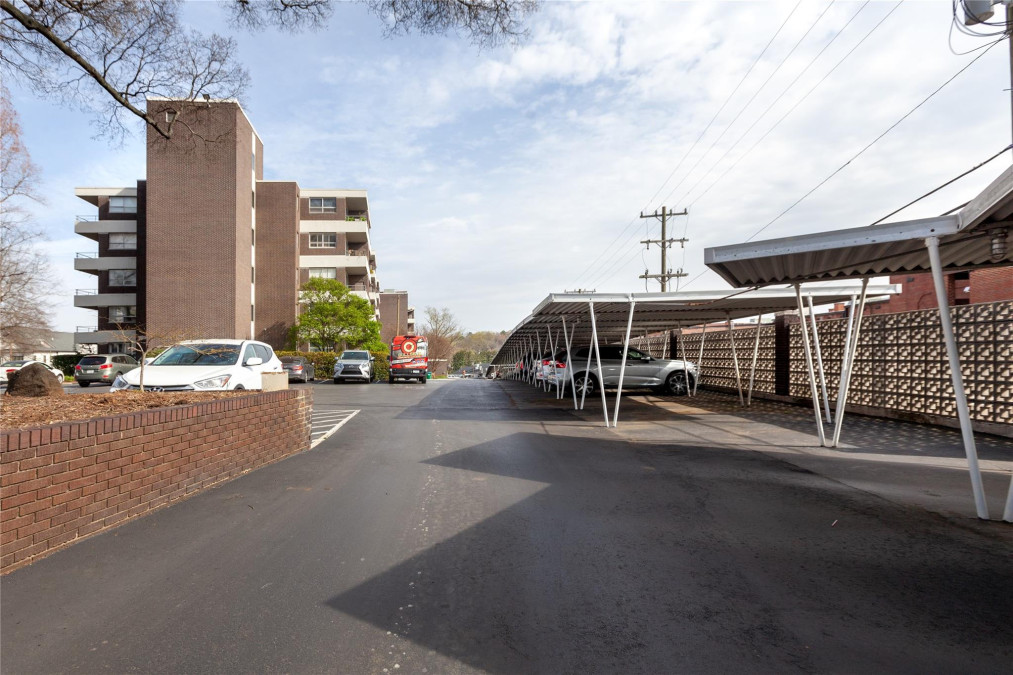 1300 Reece Rd, Charlotte, NC 28209 MLS 4006782