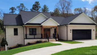 4808 1st St Hickory, NC 28601