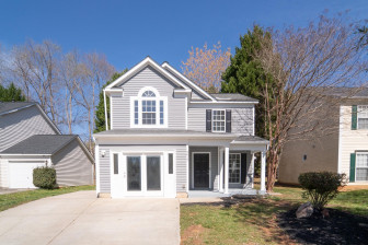 8615 Treyburn Dr Charlotte, NC 28216