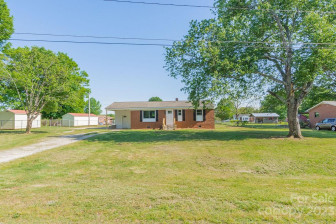 157 Front St Lexington, NC 27295