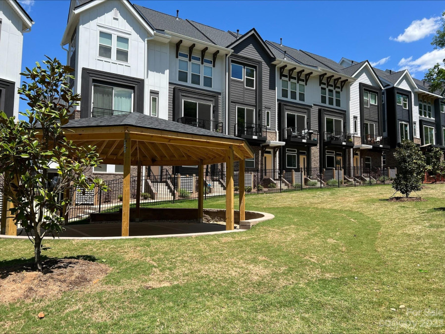 307 Bruns Ave Charlotte, NC 28208