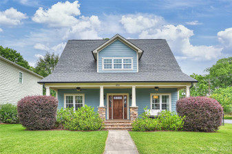 451 Melbourne Ct Charlotte, NC 28209