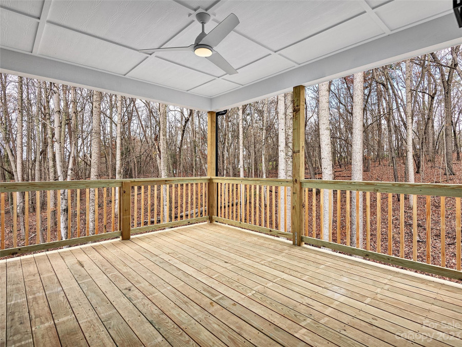 5 Ashe Park Cir Asheville, NC 28806