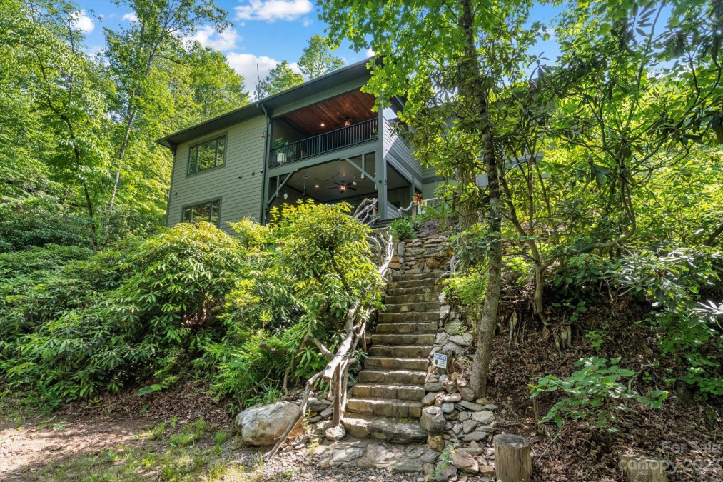 45 Mountain View Rd Black Mountain, NC 28711