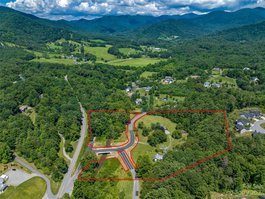 21 Parker Cove Rd Weaverville, NC 28787