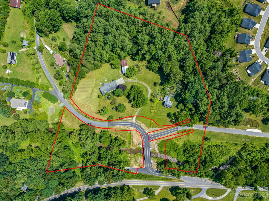 21 Parker Cove Rd Weaverville, NC 28787