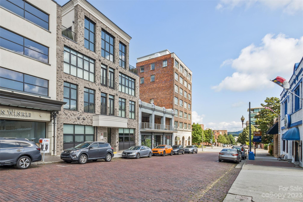 17 Market St Asheville, NC 28801