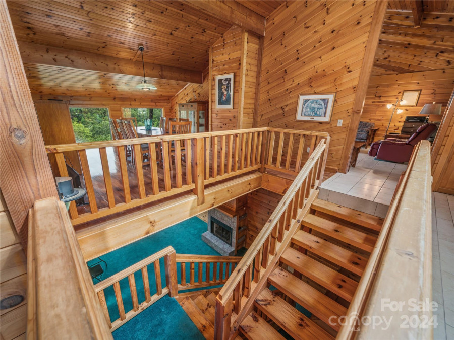 156 Winterstar Loop Burnsville, NC 28714