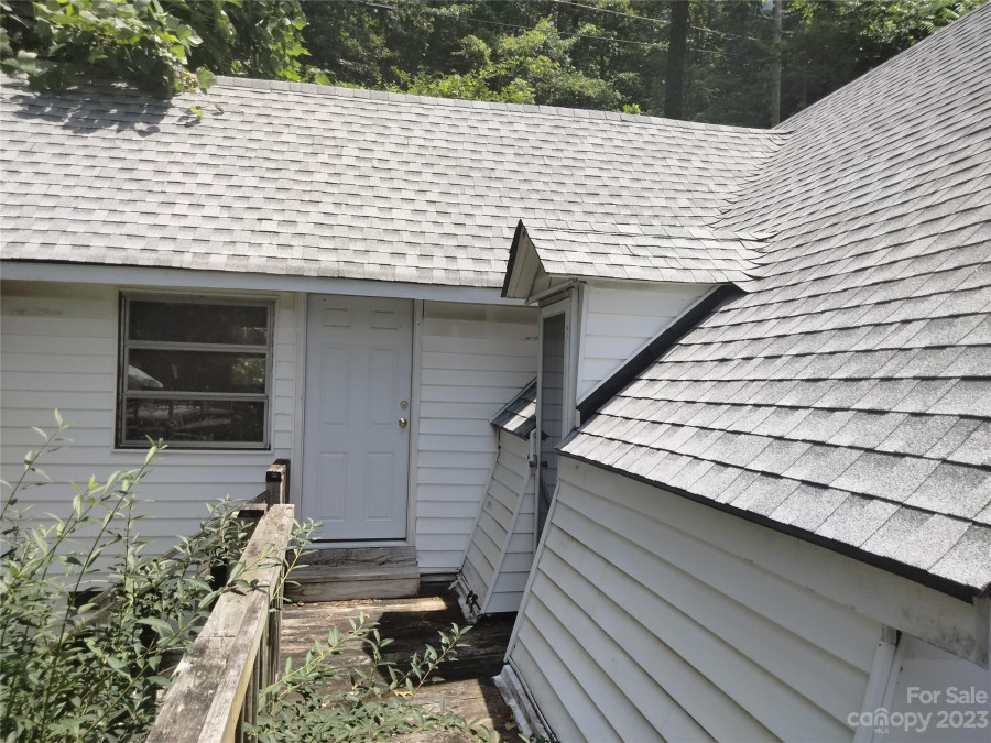 127 Rock Crest Cv Lake Lure, NC 28746