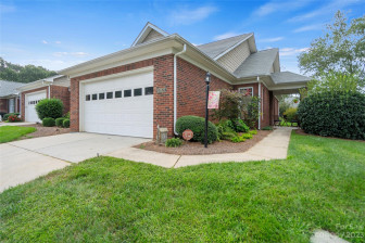 13327 Mint Lake Dr Matthews, NC 28105