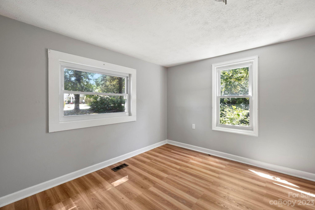 335 Onteora Blvd, Asheville, NC 28803 MLS 4069090