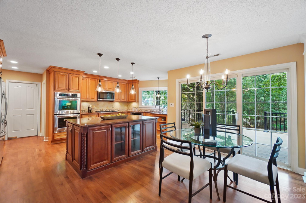 6722 Elmstone Dr Charlotte, NC 28277