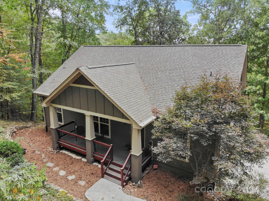 26 Foothills Rd Asheville, NC 28804