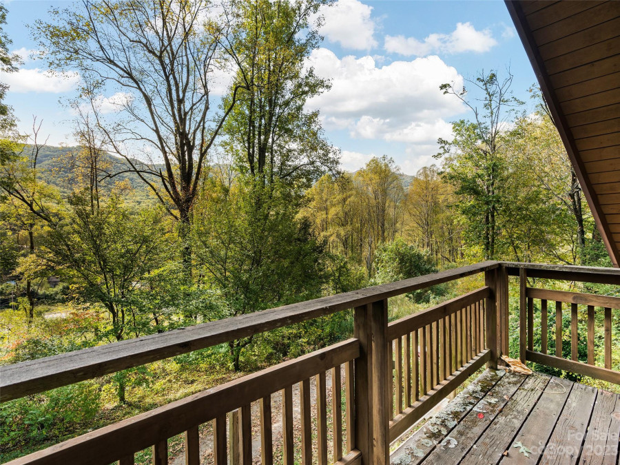 18330 Great Smoky Mountain Expressway Waynesville, NC 28786