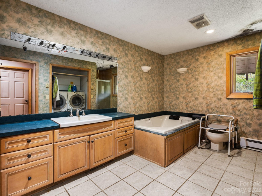 18330 Great Smoky Mountain Expressway Waynesville, NC 28786