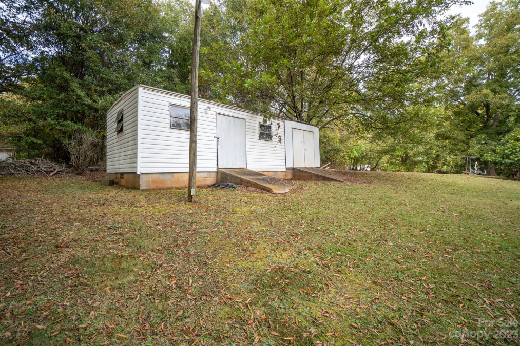1602 Eaves Rd Shelby, NC 28152