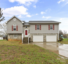 1423 Baton School Rd Granite Falls, NC 28630