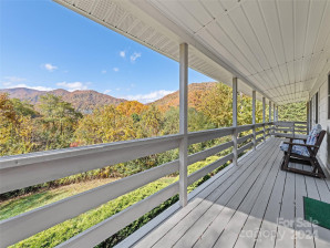 75 Hollow Dr Maggie Valley, NC 28751