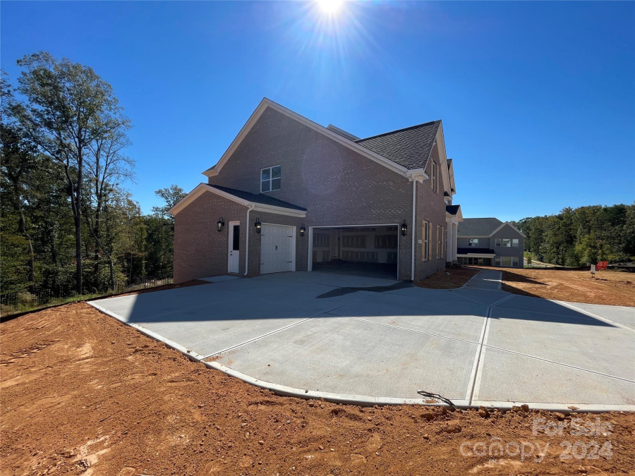 905 Marquis Hills Dr Fort Mill, SC 29715