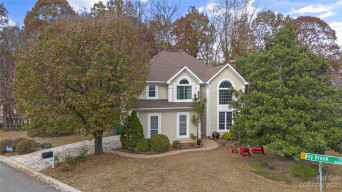 4614 Deer Cross Trl Charlotte, NC 28269