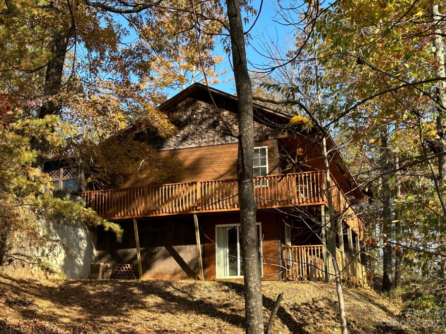 115 Rabbits Pl Lake Lure, NC 28746