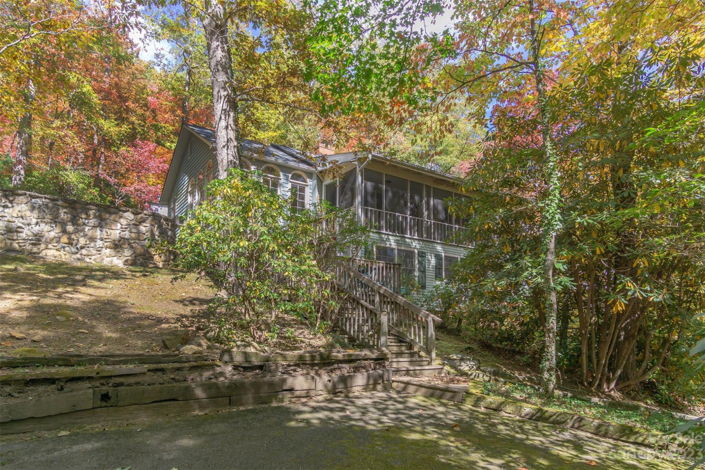 225 North Carolina Ter, Montreat, NC 28757 MLS 4086751