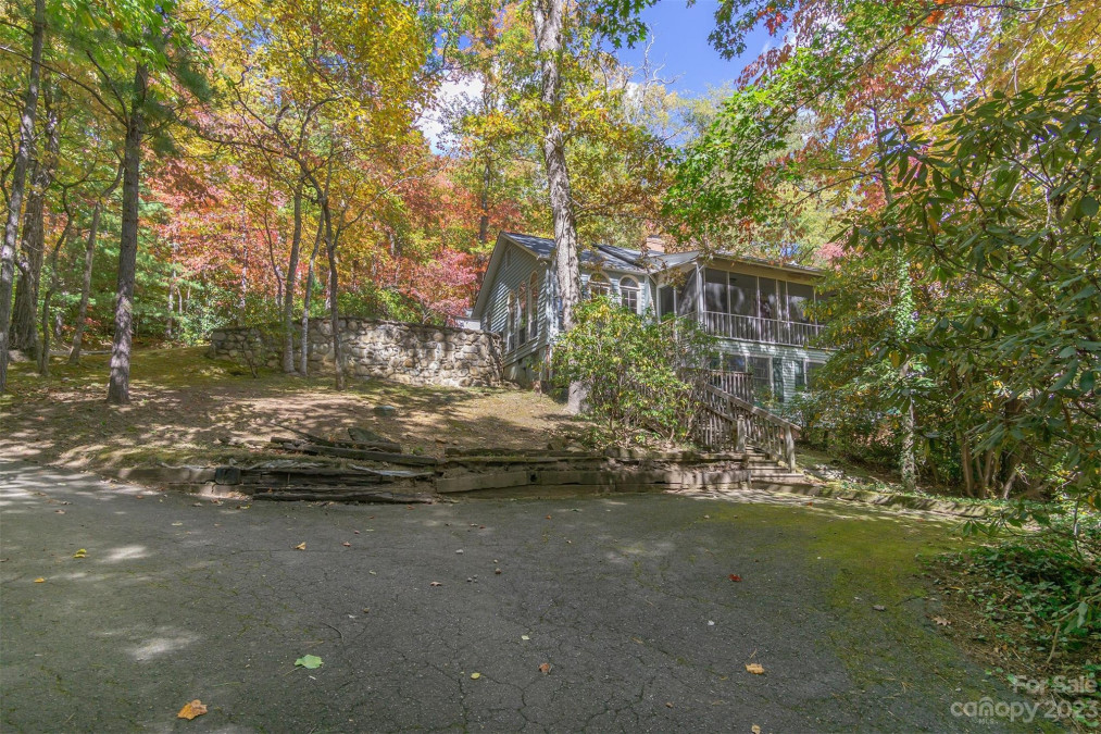 225 North Carolina Ter, Montreat, NC 28757 MLS 4086751