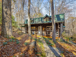1970 Dogwood Dr Maggie Valley, NC 28751