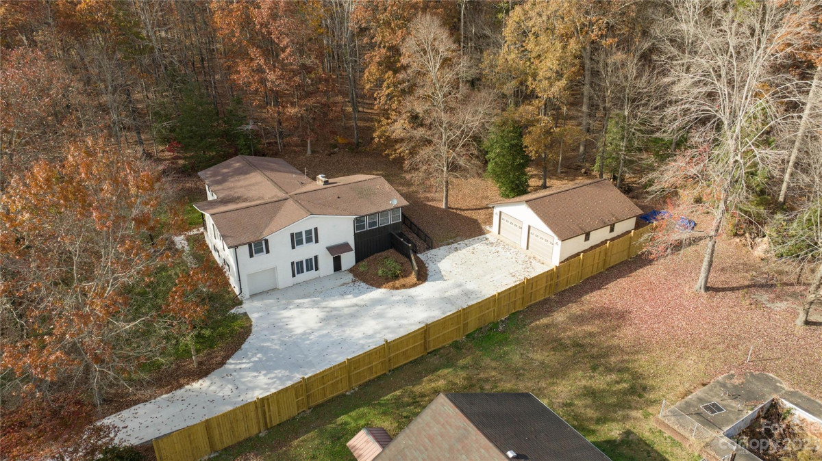 220 Holly Hills Dr Troy, NC 27371