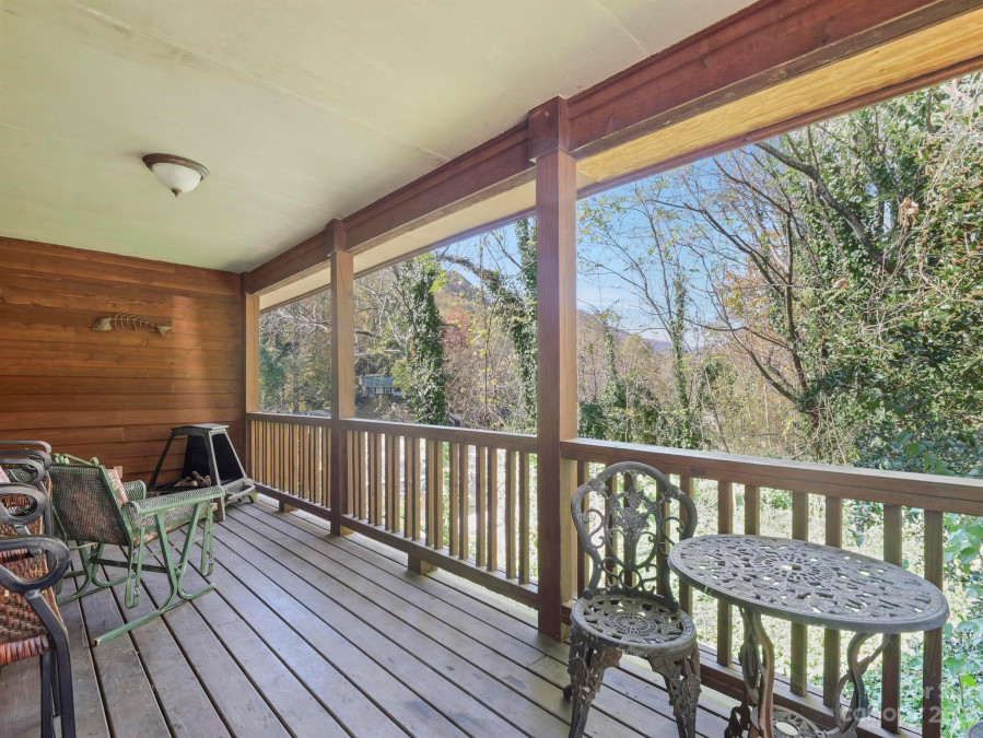 3207 Memorial Hw Lake Lure, NC 28746