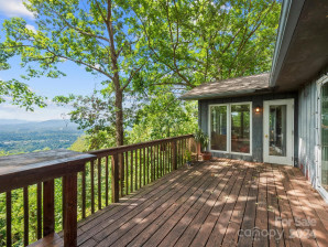 8 Bent Tree Rd Asheville, NC 28804