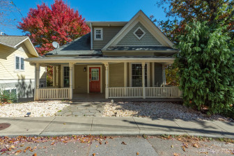 24 Jefferson Dr Asheville, NC 28801
