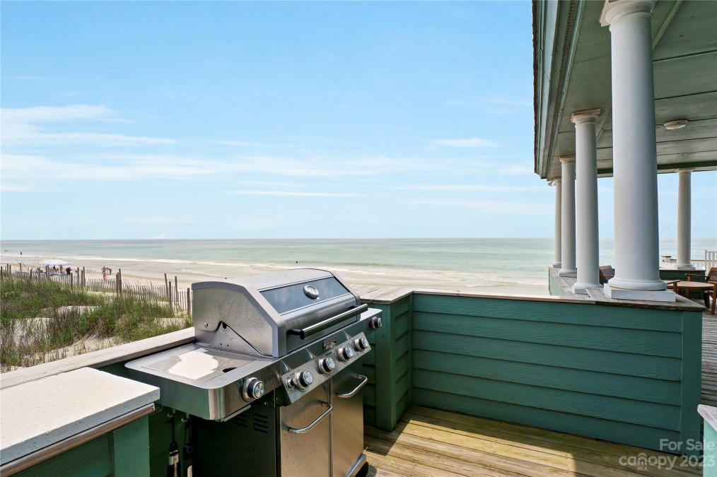 422 Hampton Cir Topsail Beach, NC 28460